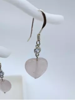 Серьги с фианитом и сердцем из розового кварца