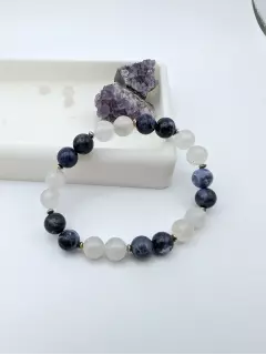 Браслет из лунного камня и содалита