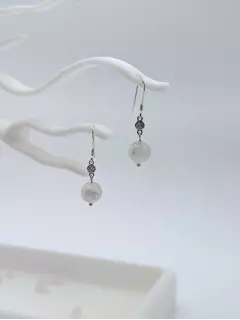 Серьги с лунным камнем и фианитами