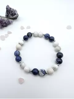 Браслет из содалита и магнезита