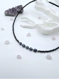 Чокер из чешского бисера и жемчуга "Ночь"