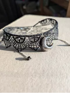 Чокер "Готика" с обсидиановым полумесяцем