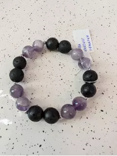 Браслет из аметиста и лавы