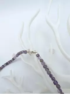 Чокер из кубических аметистов с серебряными кубиками
