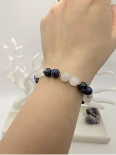 Браслет из лунного камня и содалита