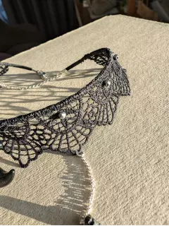 Чокер "Готика" с обсидиановым полумесяцем