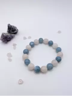 Браслет из розового и тонированного голубого кварца