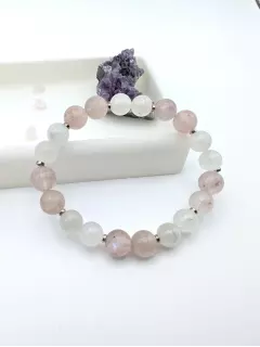Браслет из белого и розового лунного камня
