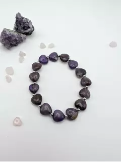 Браслет из аметиста в форме сердца