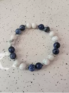 Браслет из содалита и магнезита