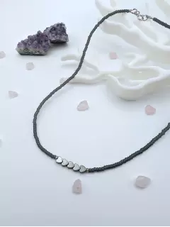 Чокер из чешского бисера с сердечками