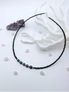 Чокер из чешского бисера и жемчуга "Ночь"